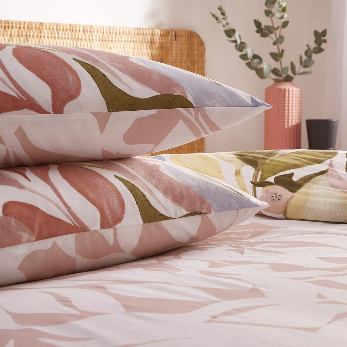 Amarosa Abstract Floral Plaster Duvet Cover Set