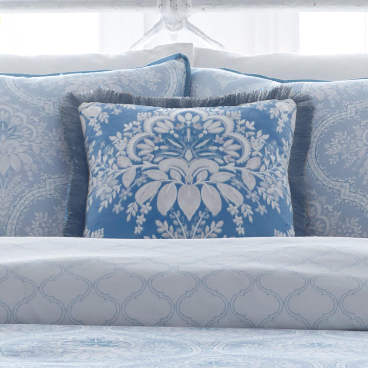 Appletree Heritage Alexia Velvet Filled Cushion