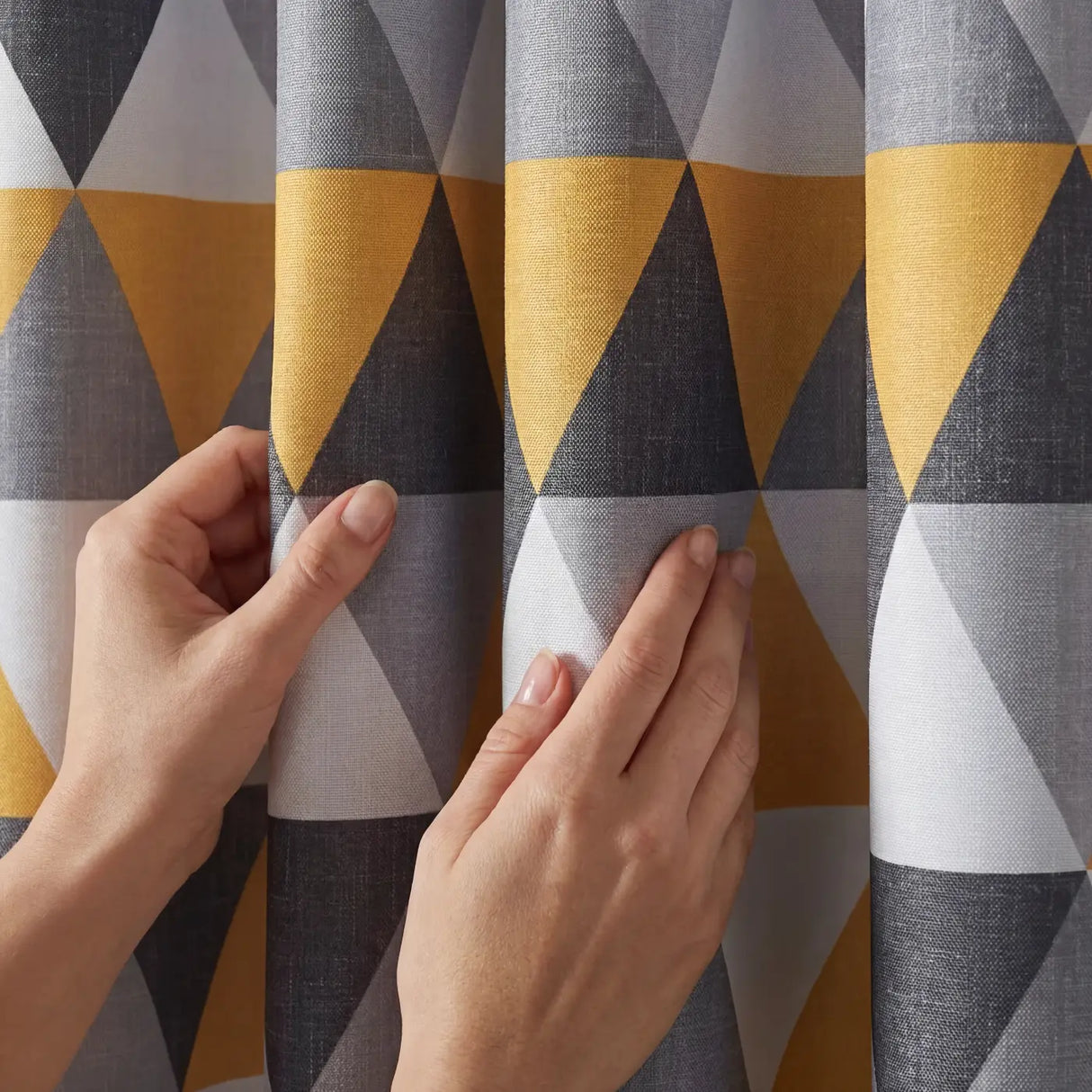 Malmo Blockout Eyelet Curtains 3