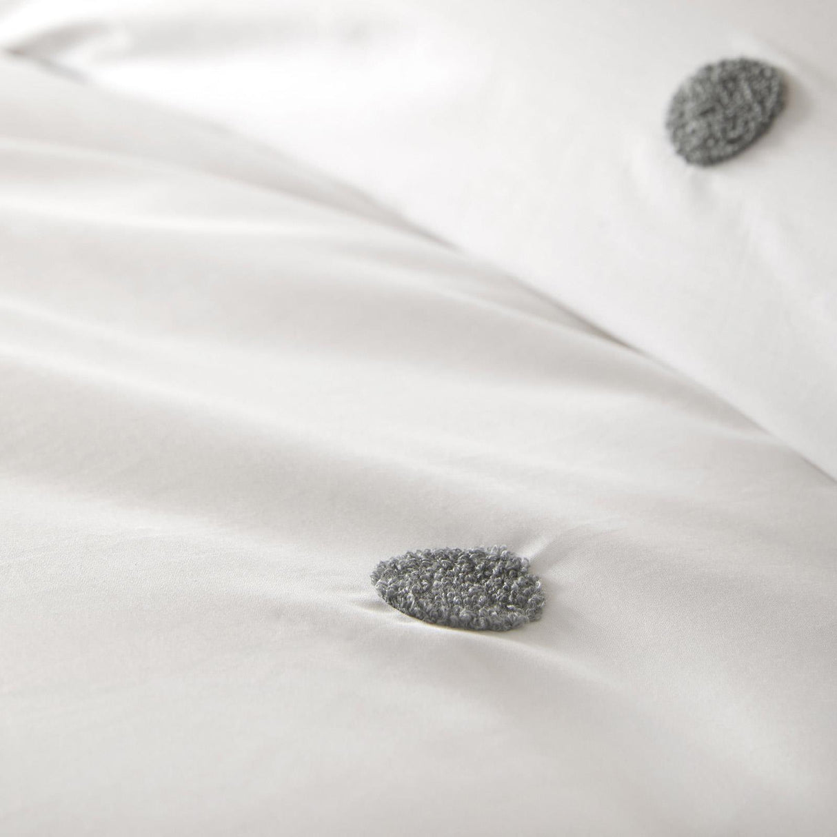 Dot Garden Duvet Cover Set by Appletree Boutique