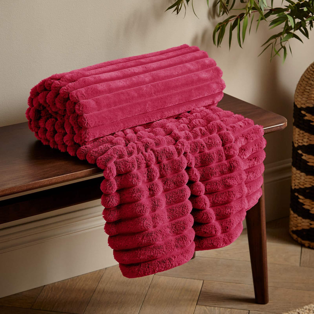 Cosy Ribbed Throw Blanket 130cm x 170cm by Catherine Lansfield