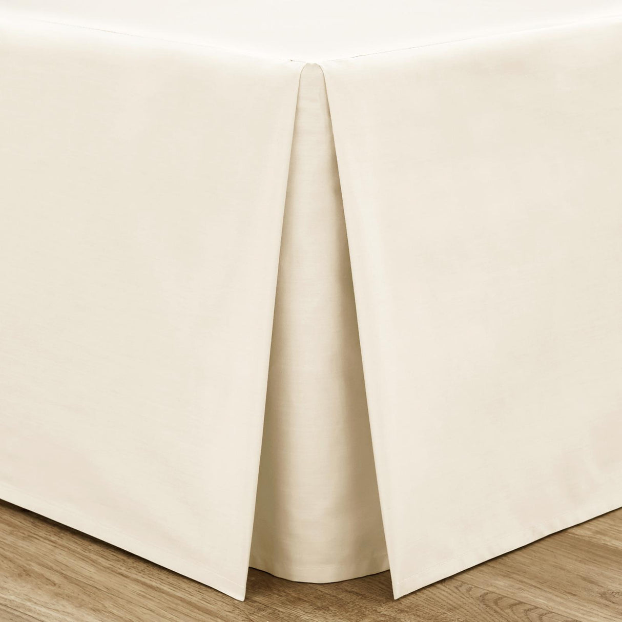 Easy-Iron Percale Pleated Platform Base Valance Sheet by Catherine Lansfield