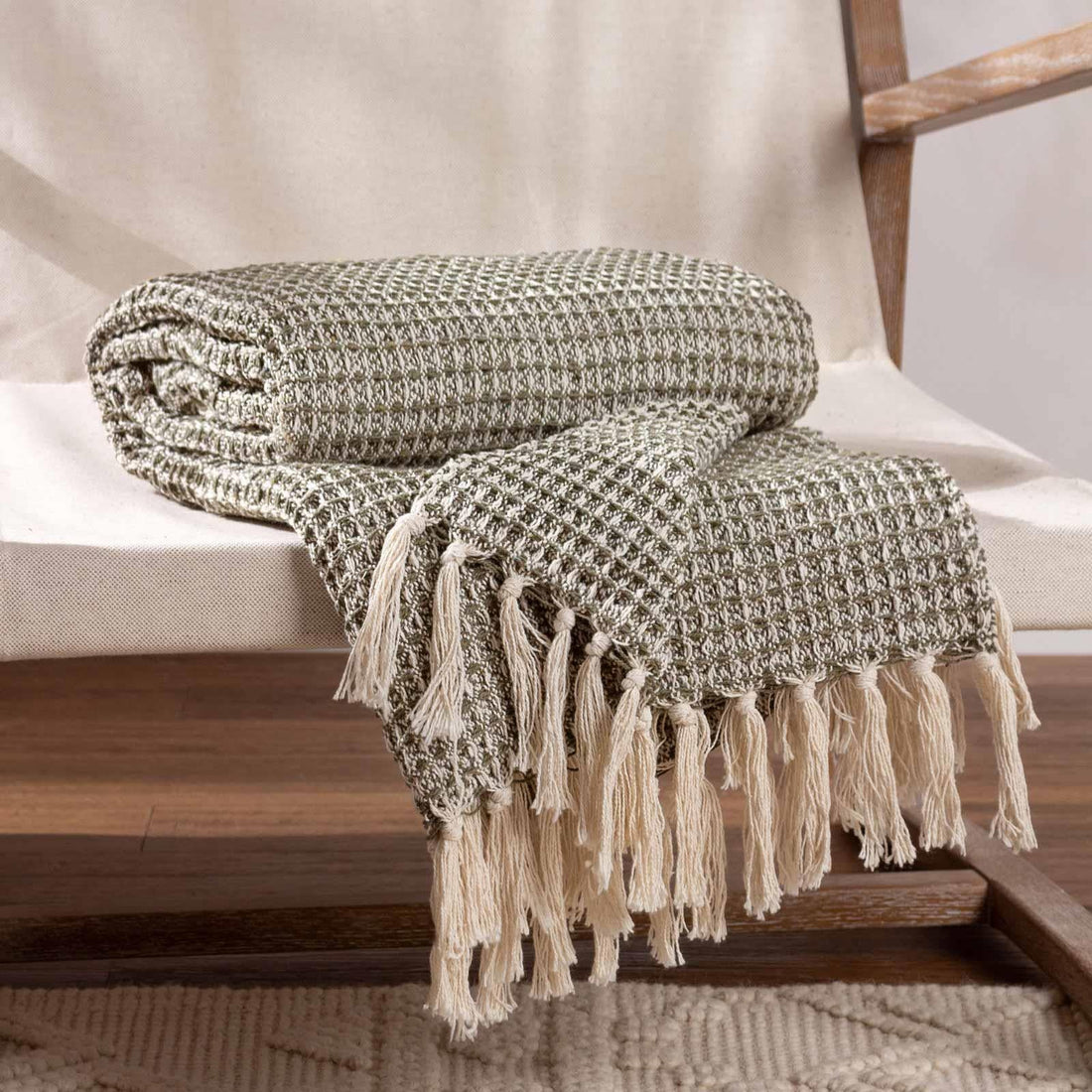 Lorne 100% Cotton Waffle Tasselled Throw – Lichen – 150cm x 200cm