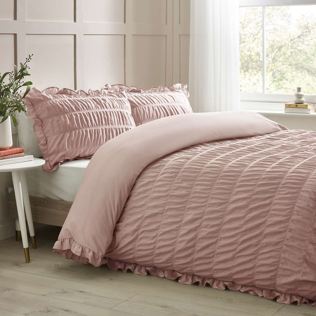 Catherine Lansfield Seersucker Frill Duvet Cover Set - Silver