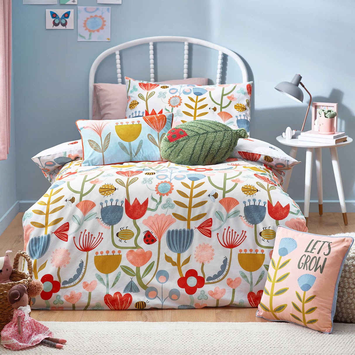 Little Nature Floral Duvet Cover Set by little furn.