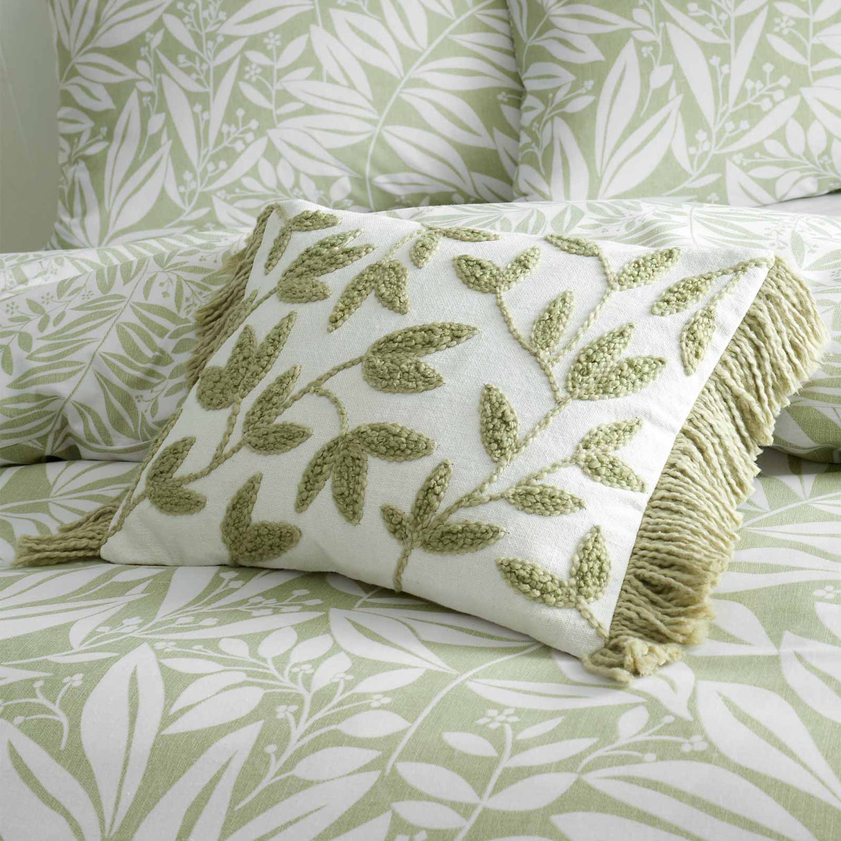 Catherine Lansfield Tufted Sorrel Leaf Filled Cushion 30cm x 40cm