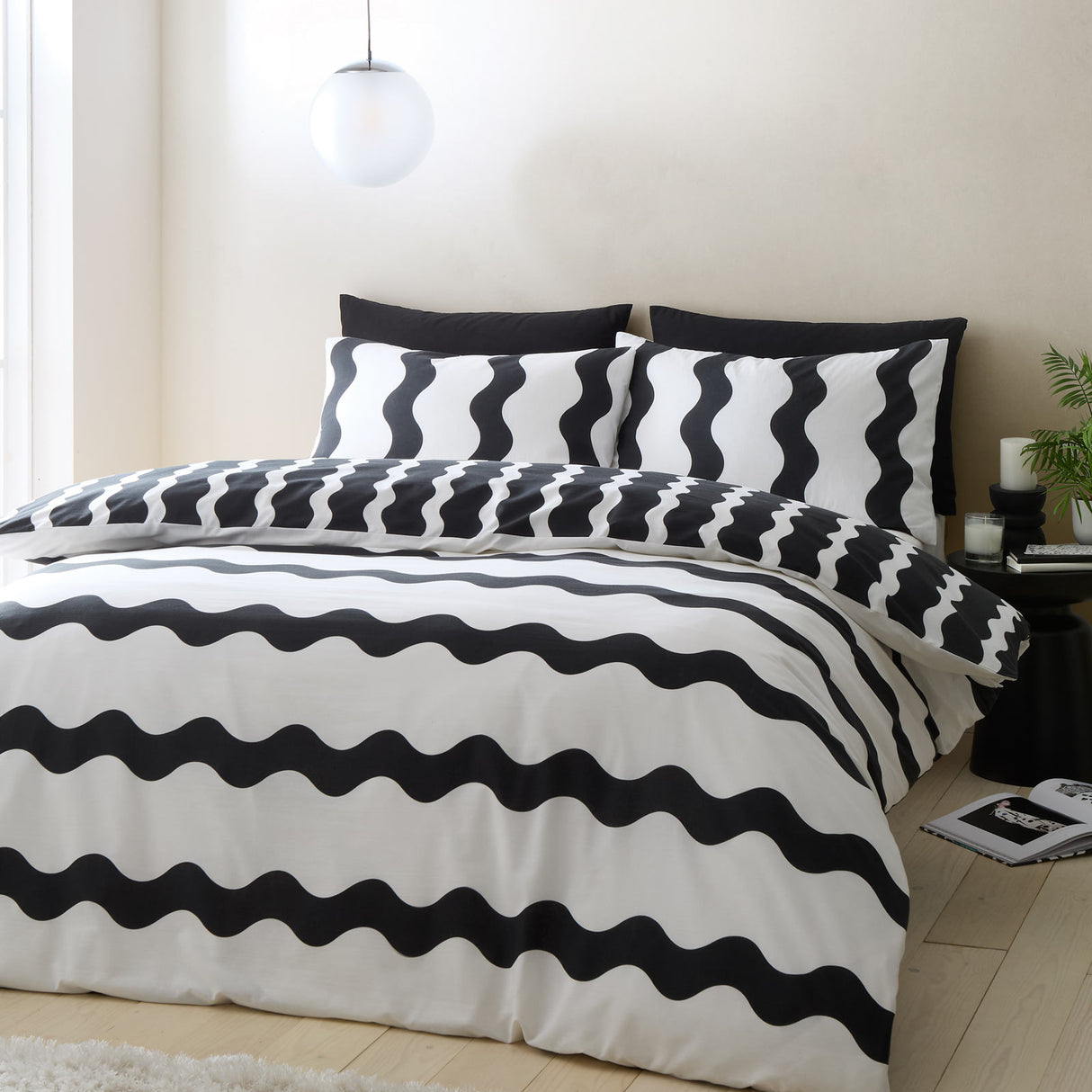 Waves Reversible Duvet Cover Set by Sassy B