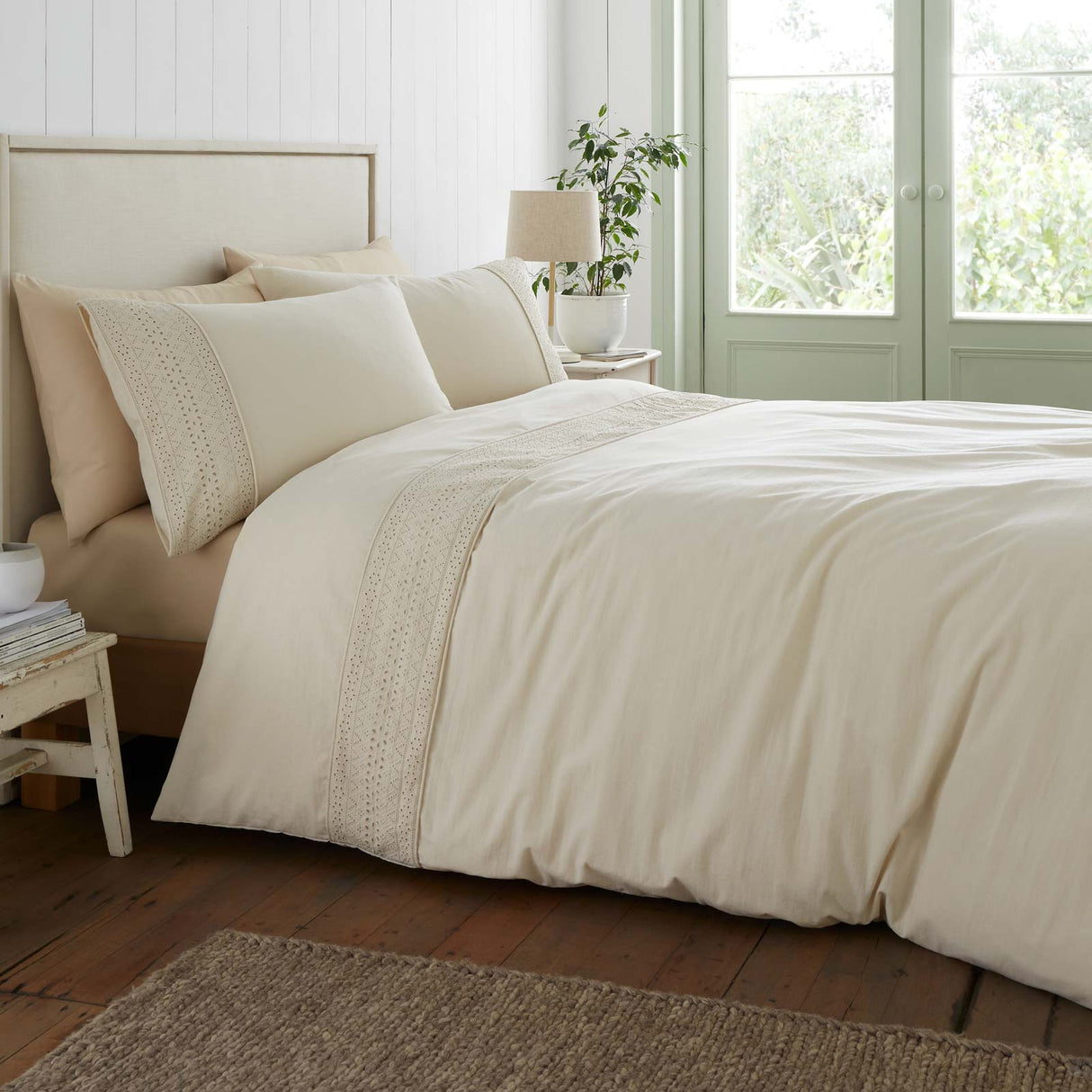 Catherine Lansfield Broderie Anglaise Duvet Cover Set - Cream