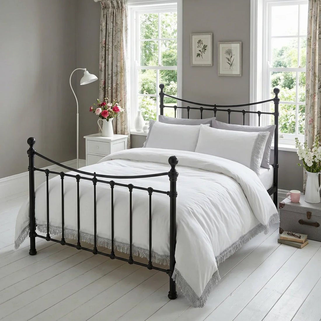 Tia Trellis White Duvet Cover Bedding Set