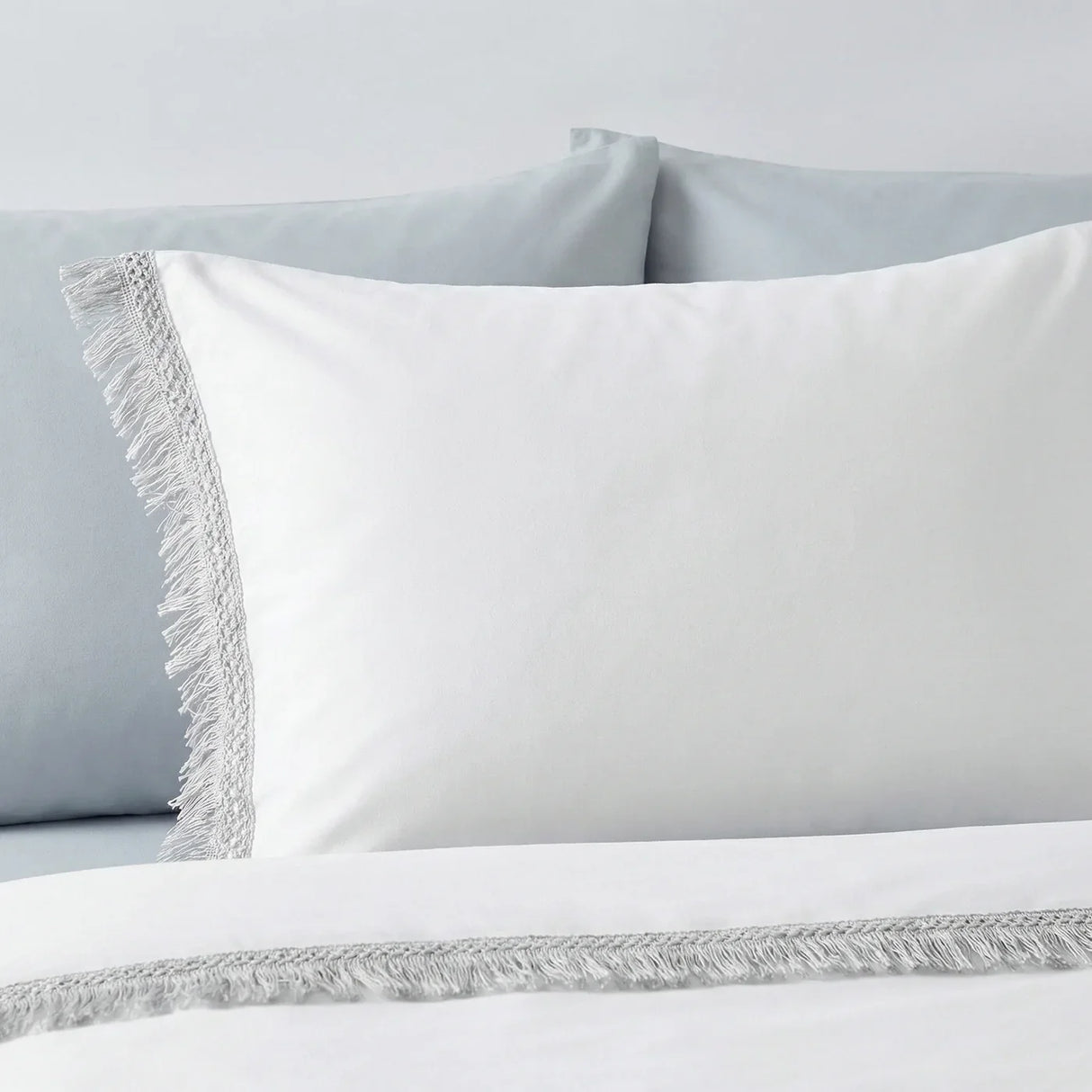 Tia Trellis Duvet Cover Set - White image 3