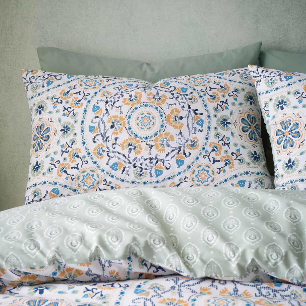 Safiya Mandala Duvet Cover Set