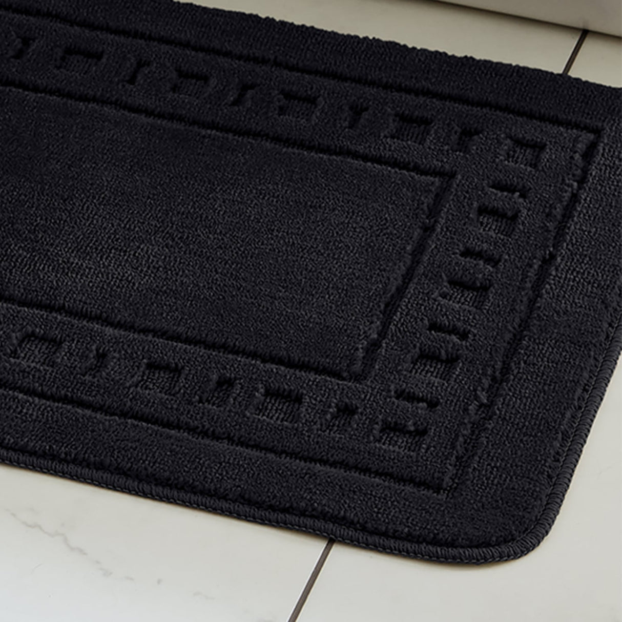Catherine Lansfield Armoni 2 Piece Bath Mat and Pedestal Bathroom Set - Armoni Black Bath Set
