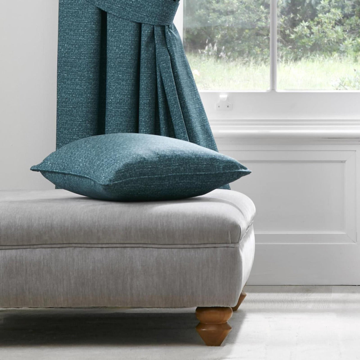 Dreams & Drapes Pembrey Floral Brushed Cotton Cushion Cover 43cm x 43cm 16