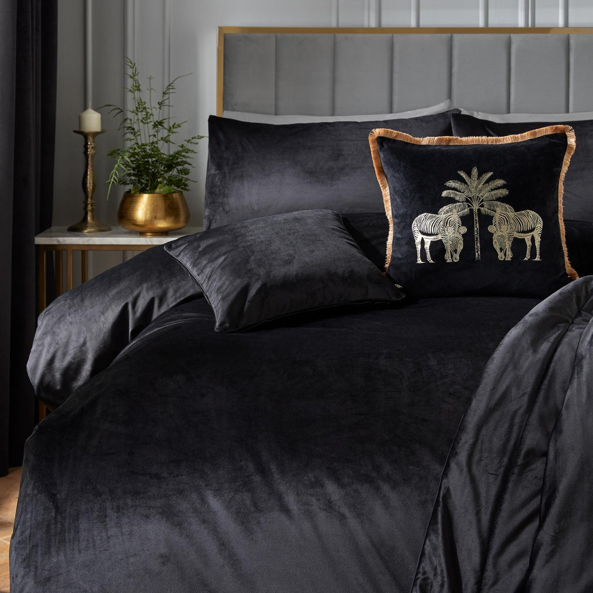 Montrose Velvet Duvet Cover Set by Laurence Llewelyn-Bowen