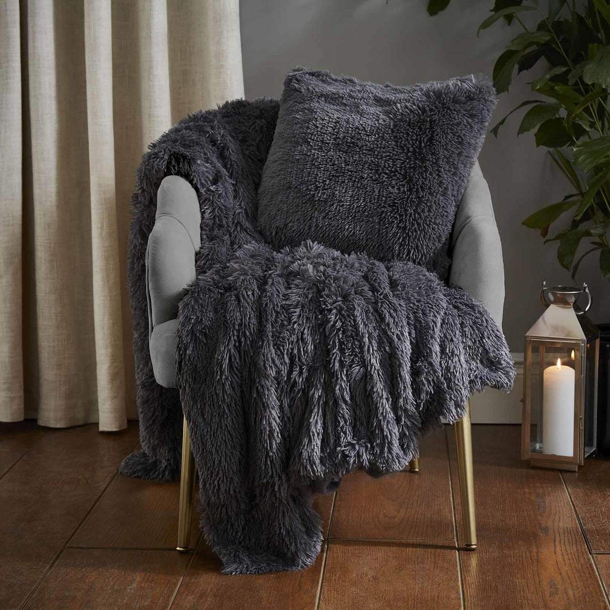 Catherine Lansfield Cuddly Soft Filled Cushion 45cm x 45cm (18" x 18") 24