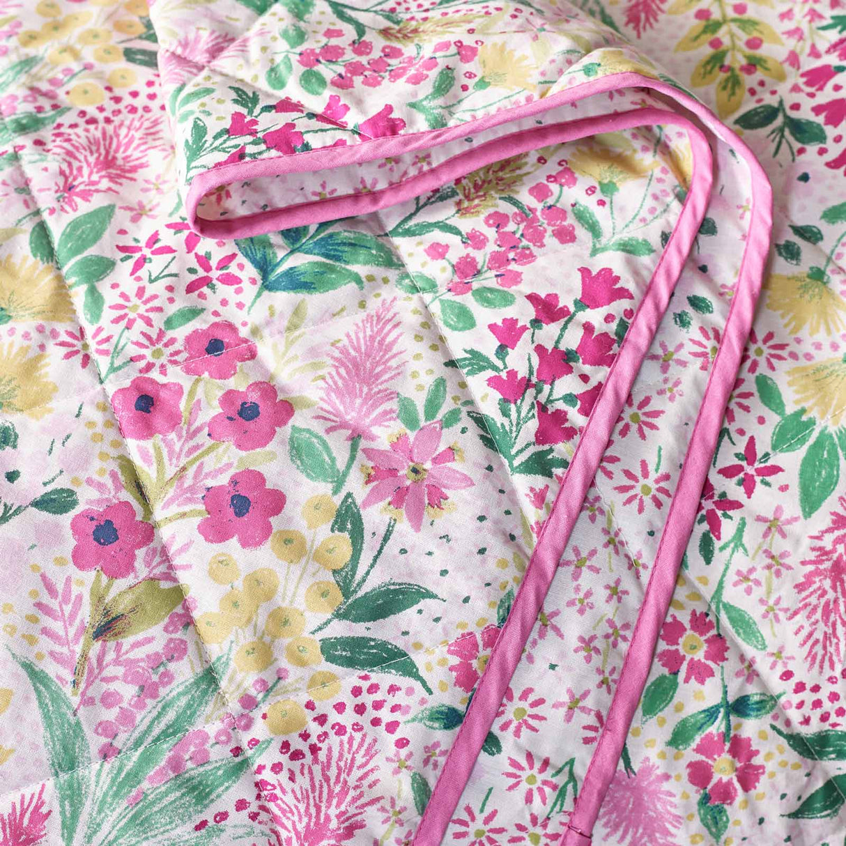 Tilly Floral Bedspread by Catherine Lansfield