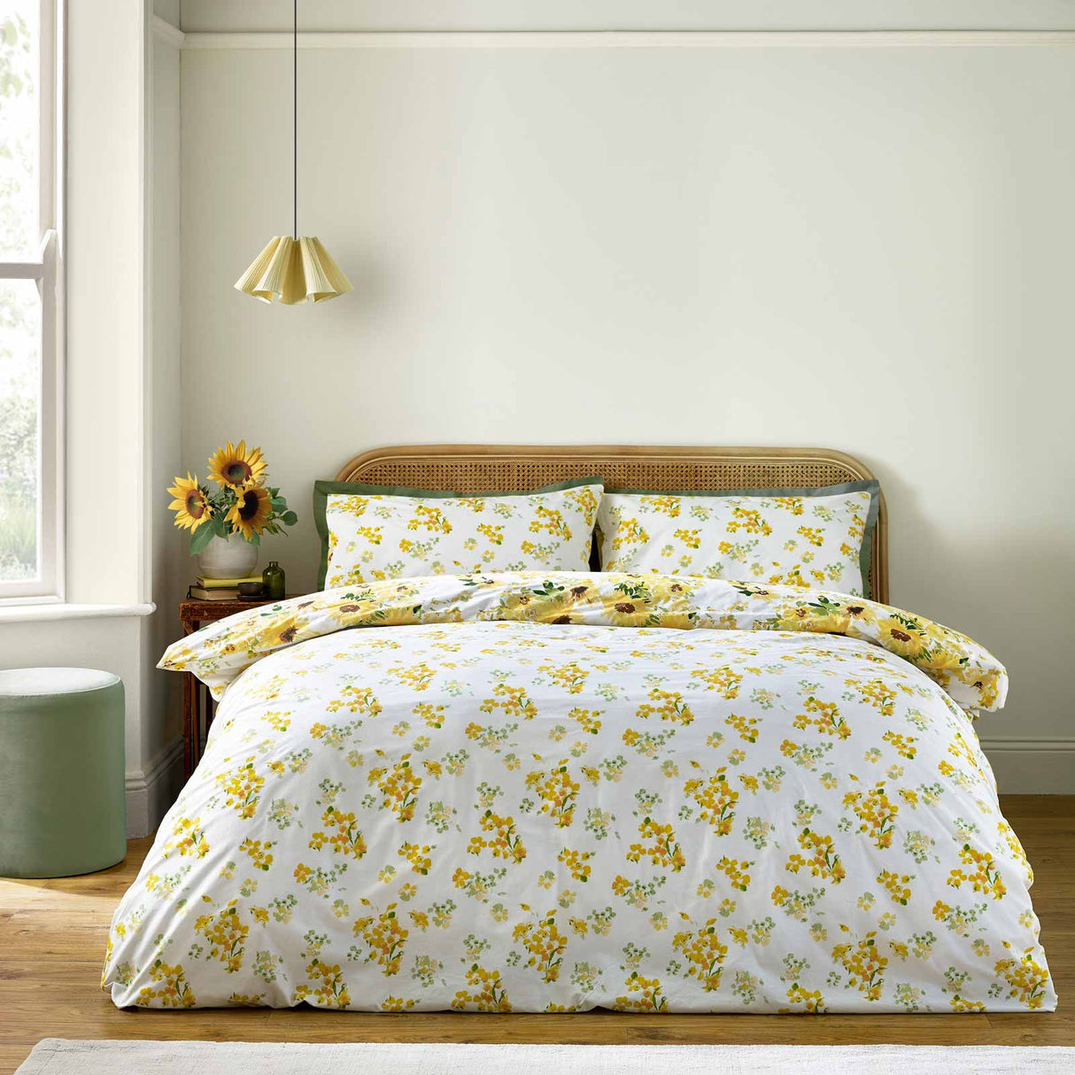 Sunflowers Duvet Cover Set by Catherine Lansfield