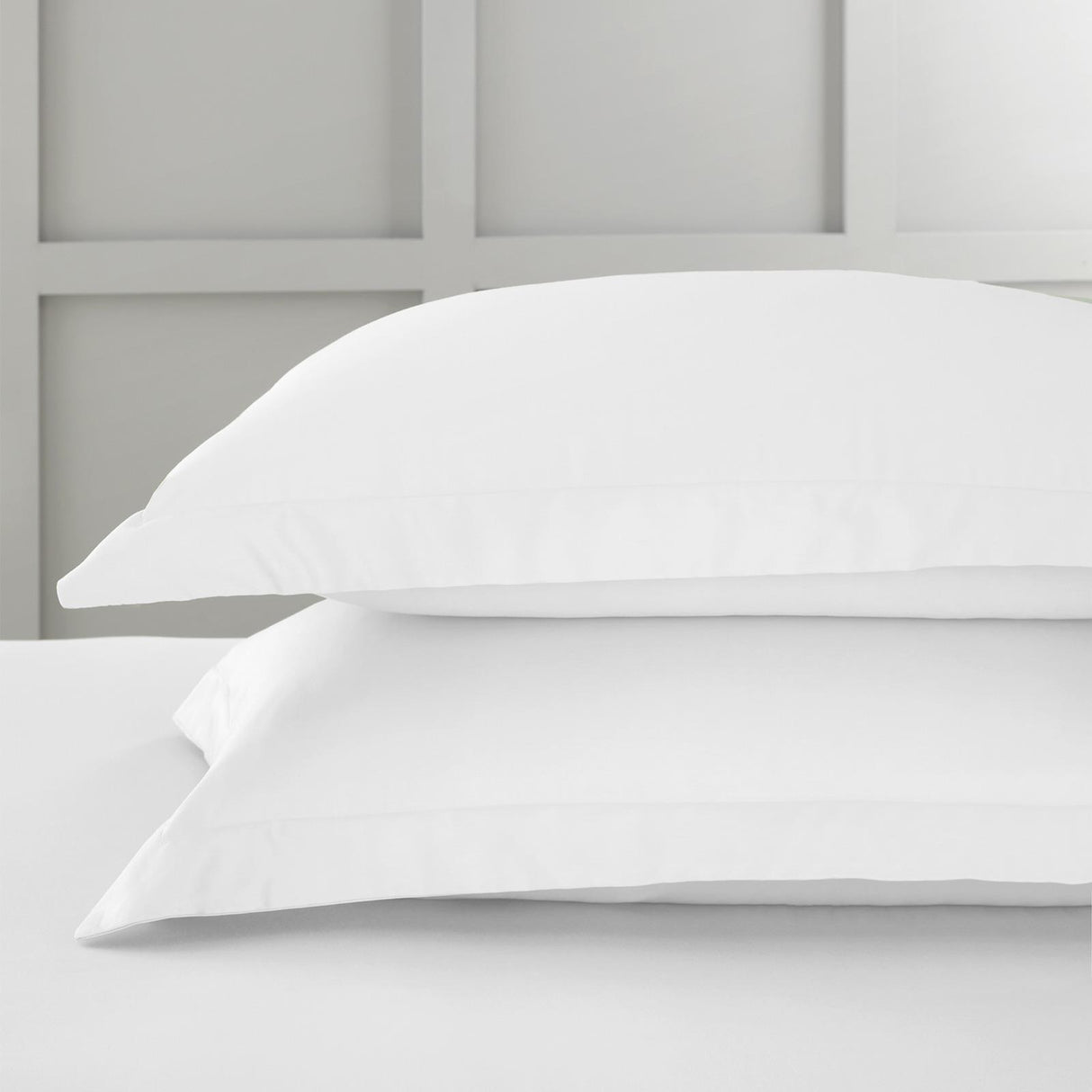 400 Thread Count Cotton Sateen Oxford and Standard Pillowcases by Bianca