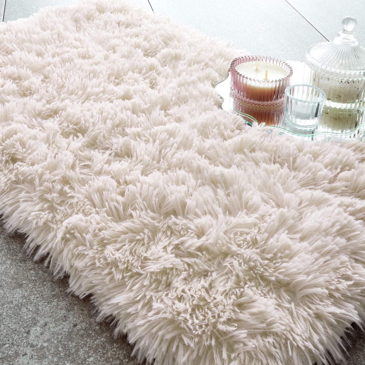 Catherine Lansfield Cuddly Soft Bath Mat 50cm x 80cm - Cuddly Bath Mat Cream