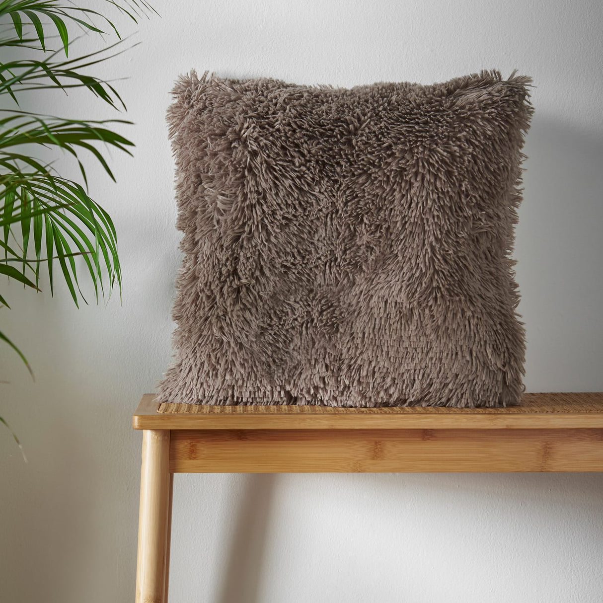 Catherine Lansfield Cuddly Soft Filled Cushion 45cm x 45cm (18" x 18") - Natural