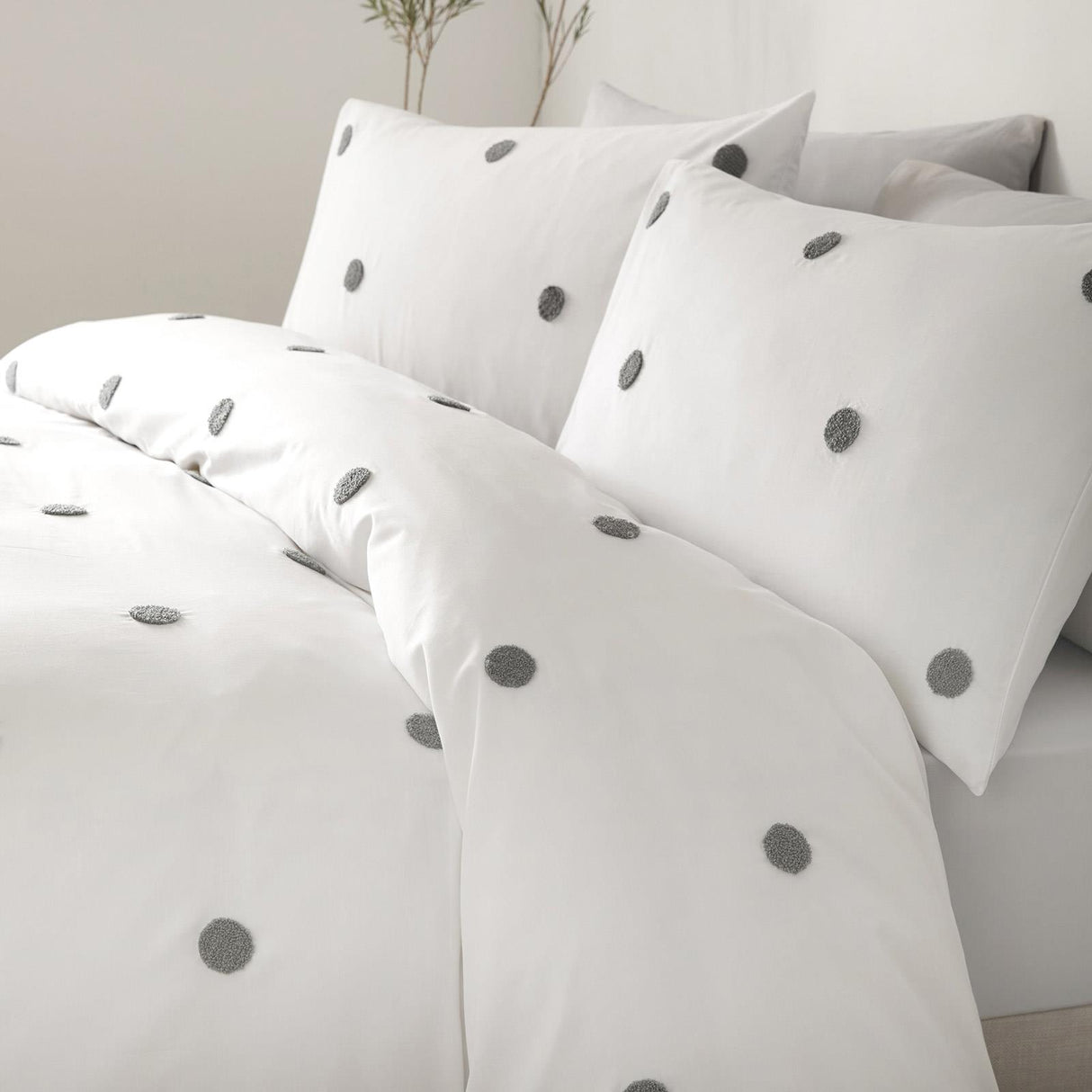 Dot Garden Duvet Cover Set by Appletree Boutique