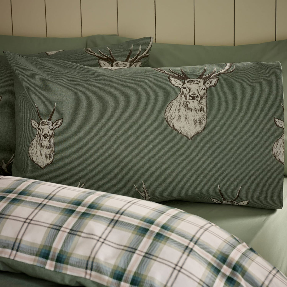 Catherine Lansfield Stag Duvet Cover Set - Soft Green - Stag Check Soft Green Duvet Set