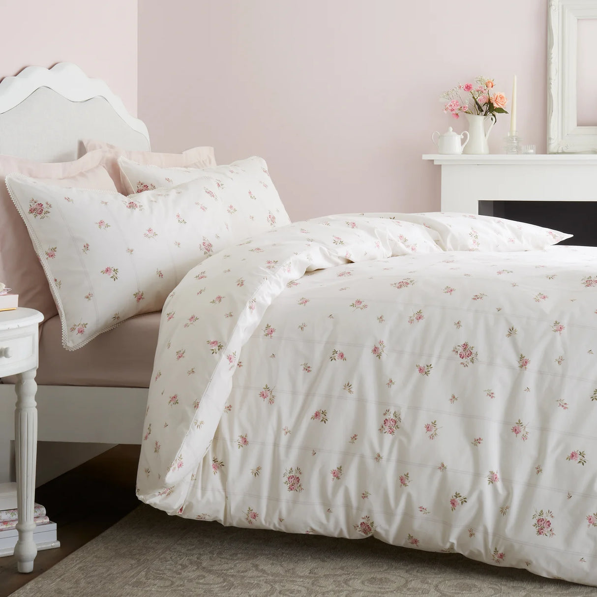Bianca Vintage Rosebud Lace 200 Thread Count Cotton Reversible Duvet Cover Set