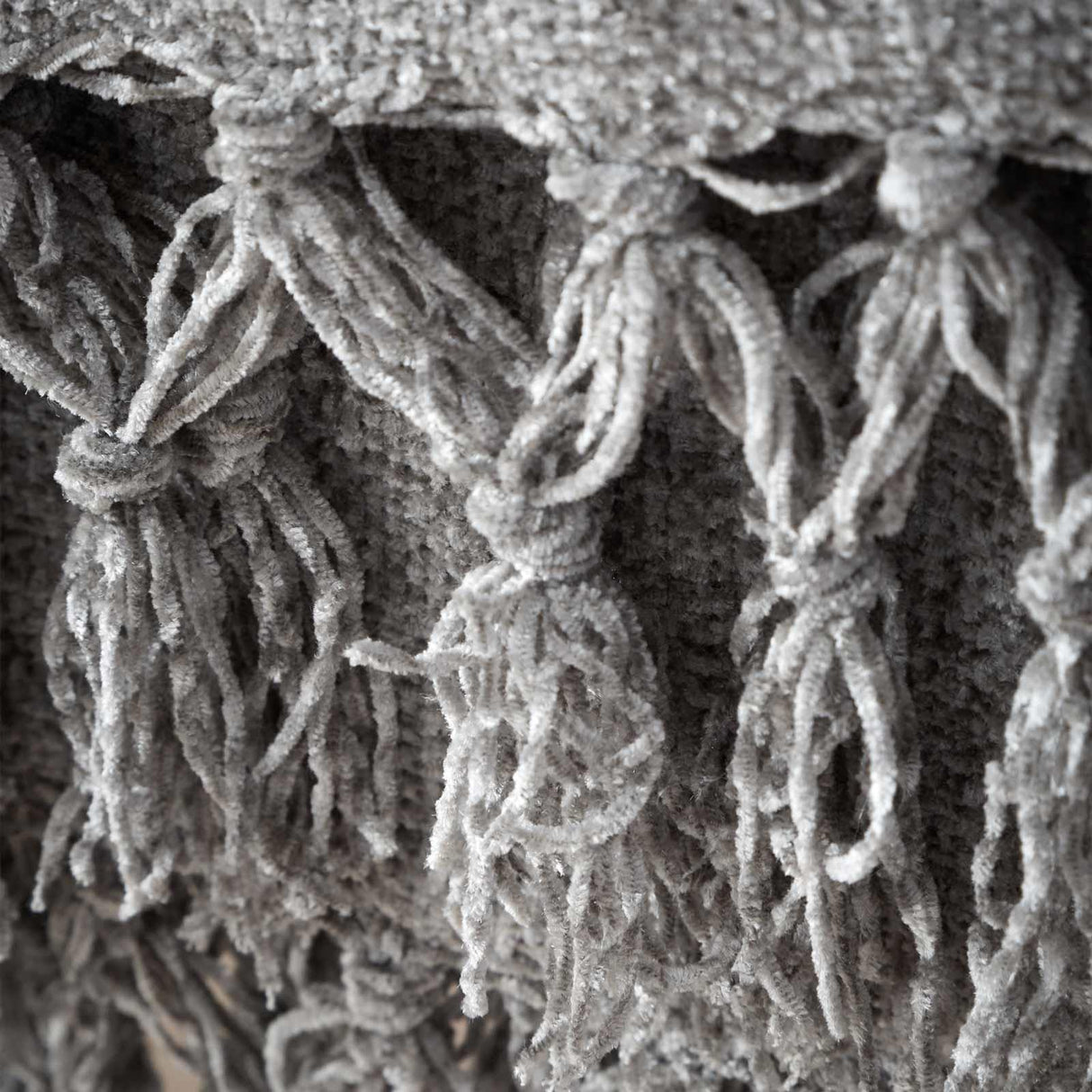 Wilson Plain Chenille Throw Blanket 130cm x 170cm by Catherine Lansfield