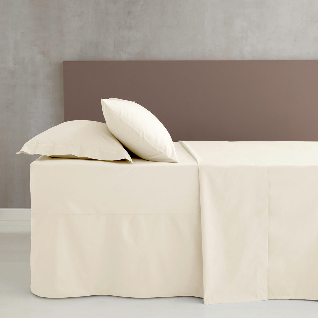 Catherine Lansfield Easy Iron 172 Thread Count Fitted Sheet 5