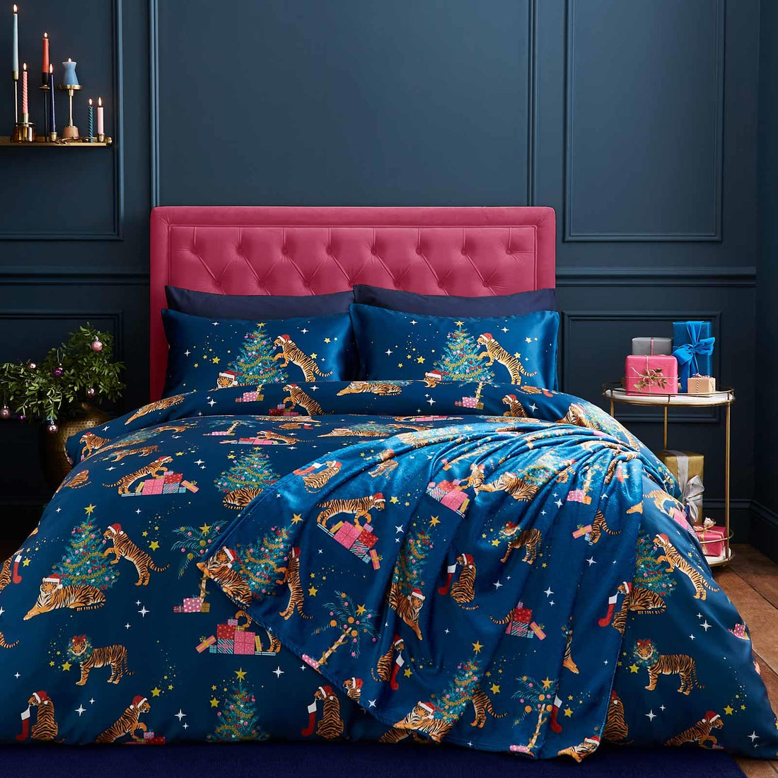 Catherine Lansfield Christmas Tiger Festive Duvet Cover Set
