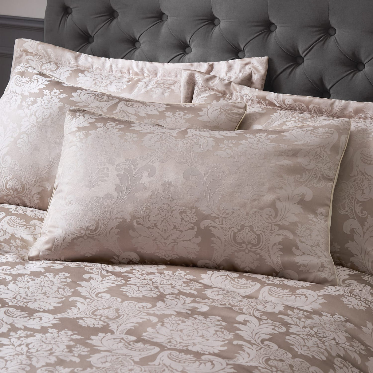 Catherine Lansfield Damask Jacquard Duvet Cover Set - Damask Jacquard Duvet Set Champagne