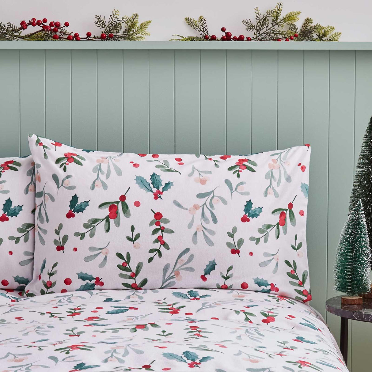Brushed Christmas Holly & Mistletoe Duvet Cover Set by Catherine Lansfield