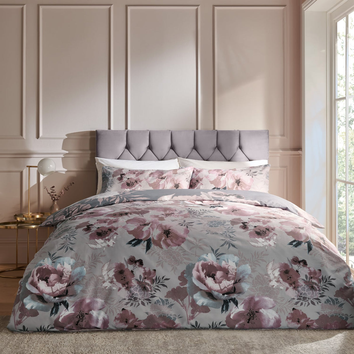 Catherine Lansfield Dramatic Floral Duvet Cover Set - Dramatic Floral Grey Duvet