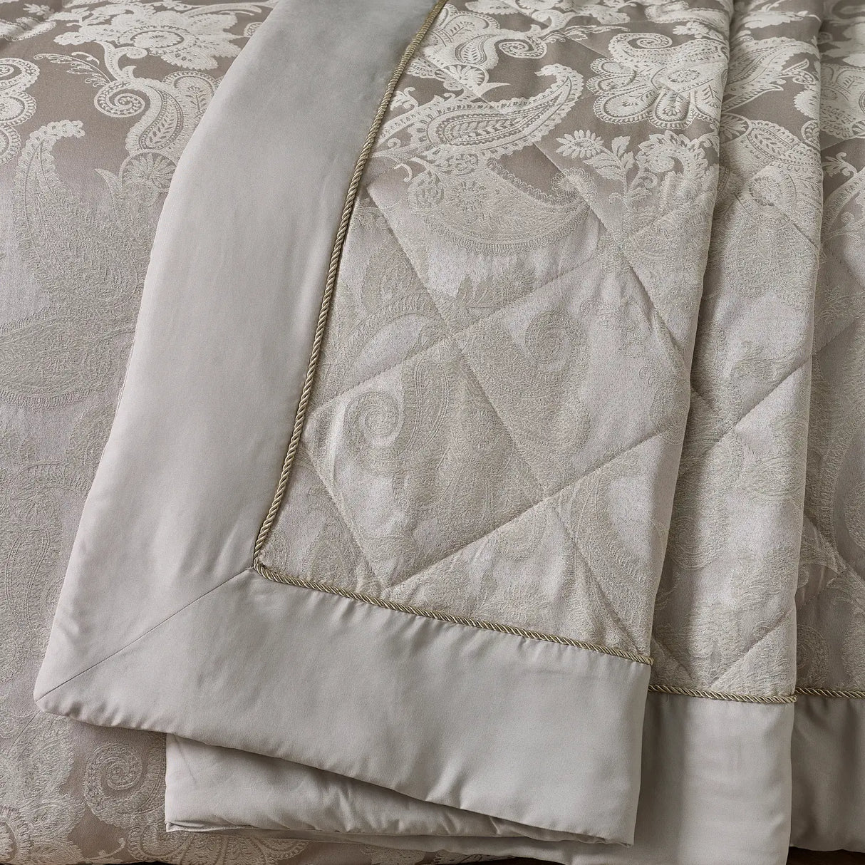 Opulent Jacquard Bedspread 240cm x 260cm by Catherine Lansfield