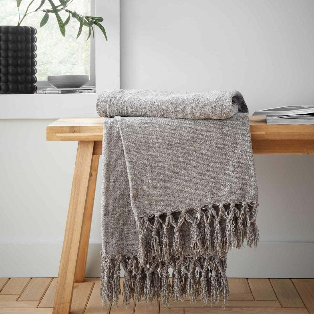 Catherine Lansfield Wilson Plain Cosy Throw 130cm x 170cm