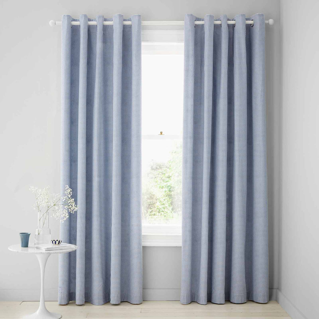 Lucie Floral Eyelet Curtains by Catherine Lansfield