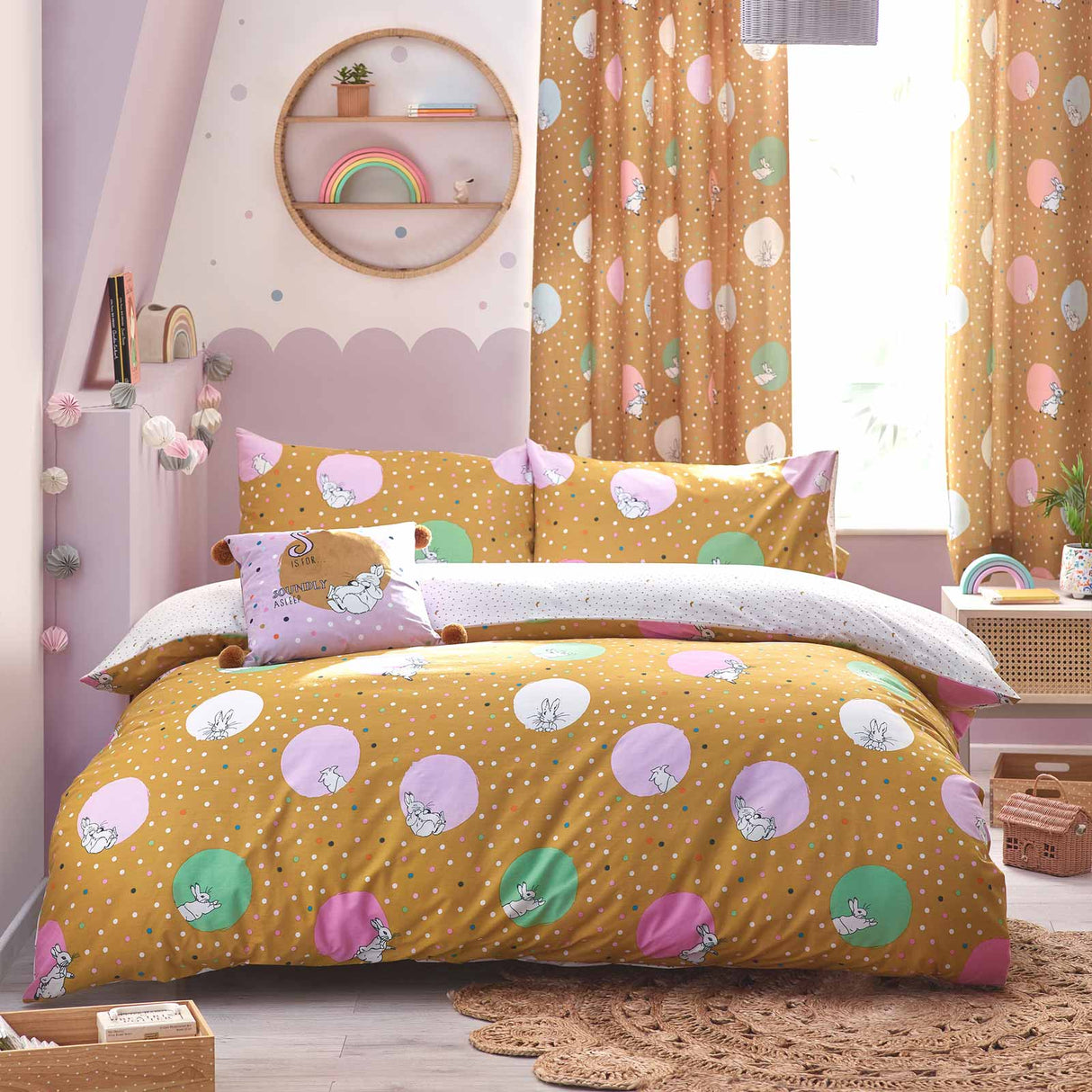 Dotty Duvet Cover Set by Peter Rabbit