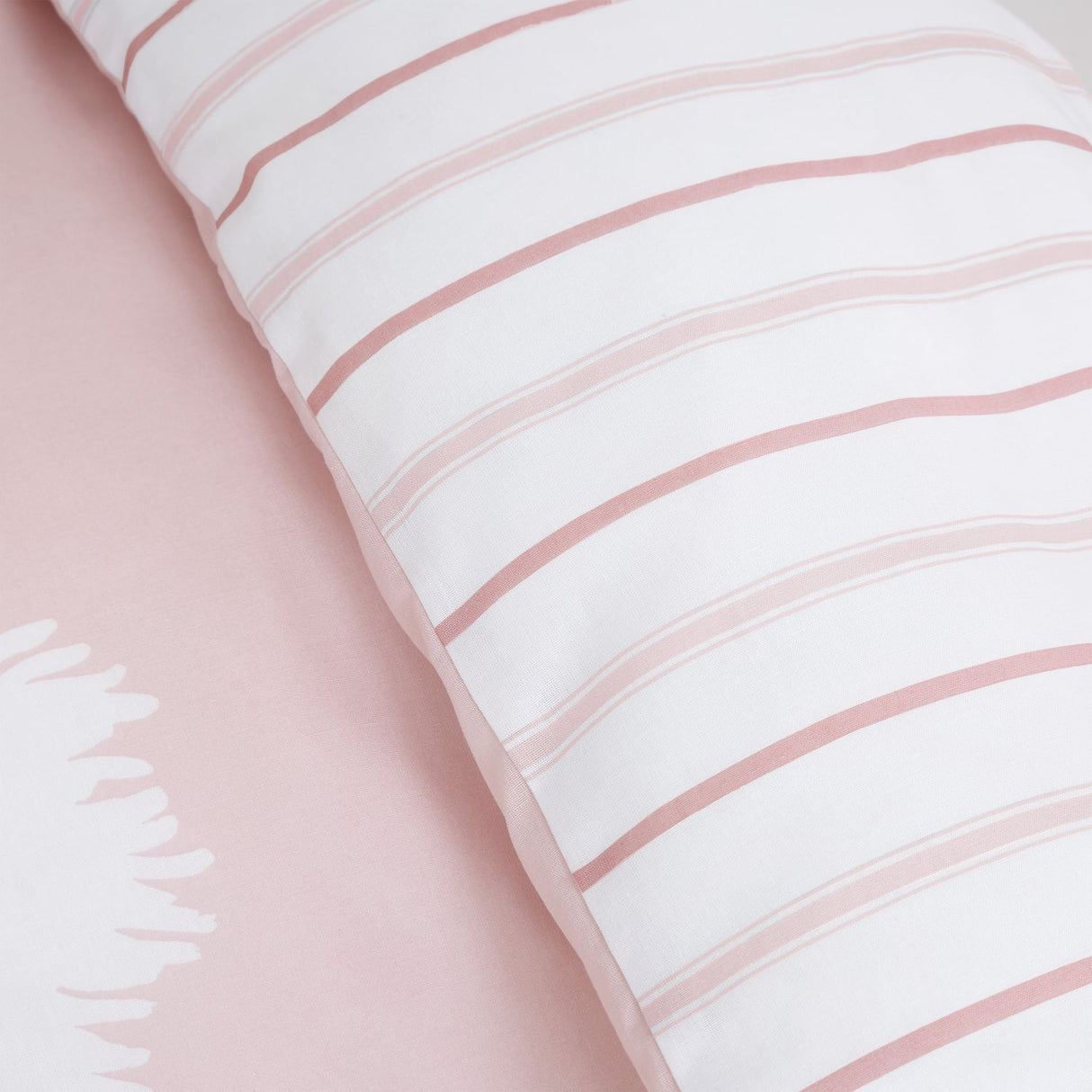 Catherine Lansfield Meadowsweet Floral Blush Duvet Cover Bedding Set - Meadowsweet Floral Blush Duvet Set