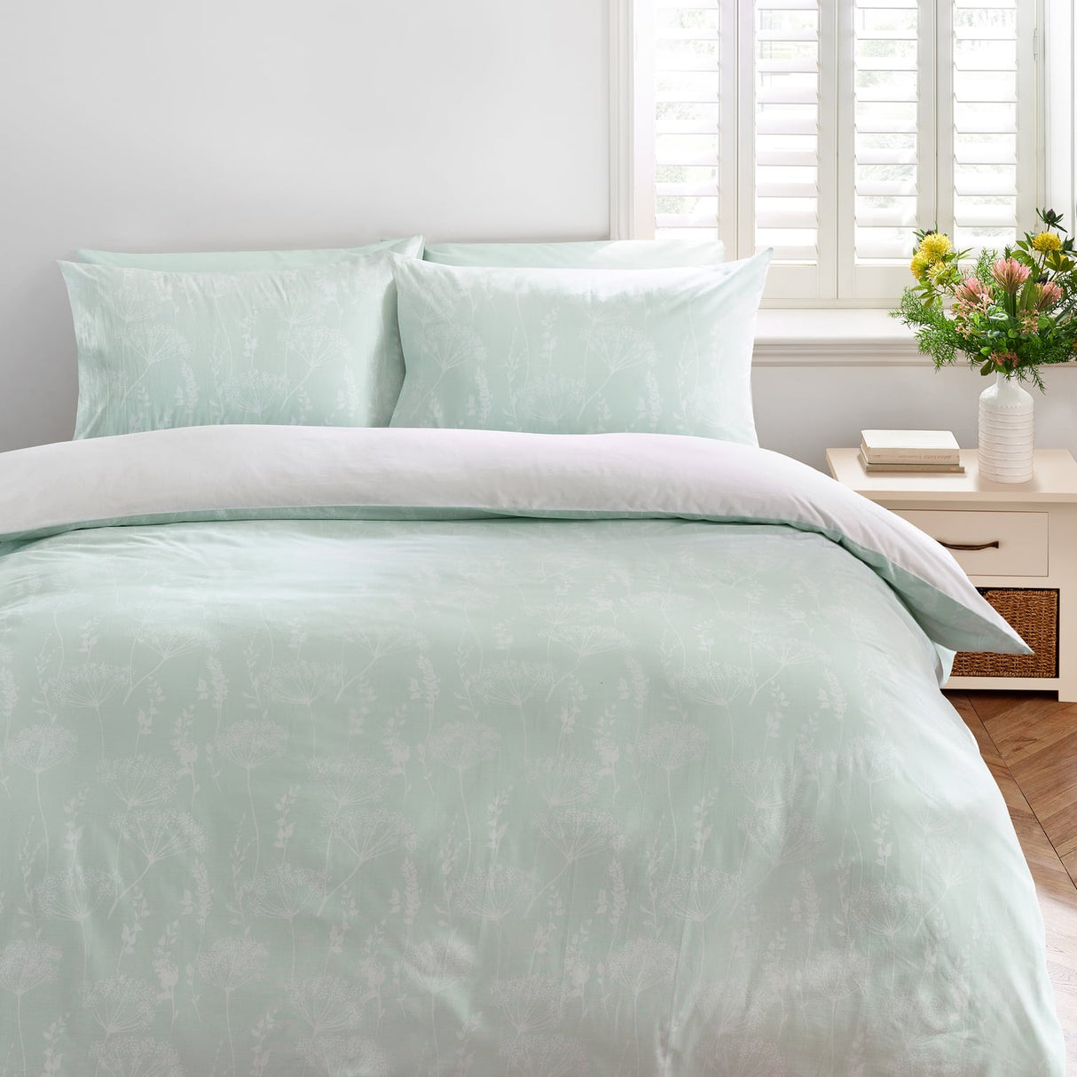 Catherine Lansfield Meadowsweet Floral Grey & Pink Duvet Cover Bedding Set - Meadowsweet Floral Bright Duvet Set