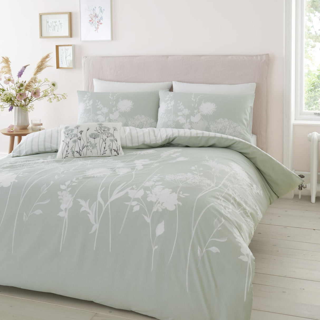 Catherine Lansfield Meadowsweet Floral Green Duvet Cover Bedding Set
