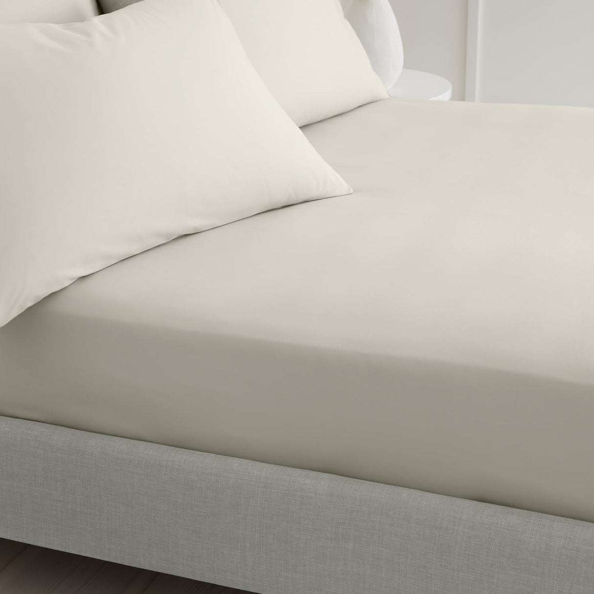 Bianca Fine Linens 200 Thread Count Percale 32cm Deep Natural 100% Cotton Fitted Sheet - 200 Thread Count Percale Fitted Sheet Natural