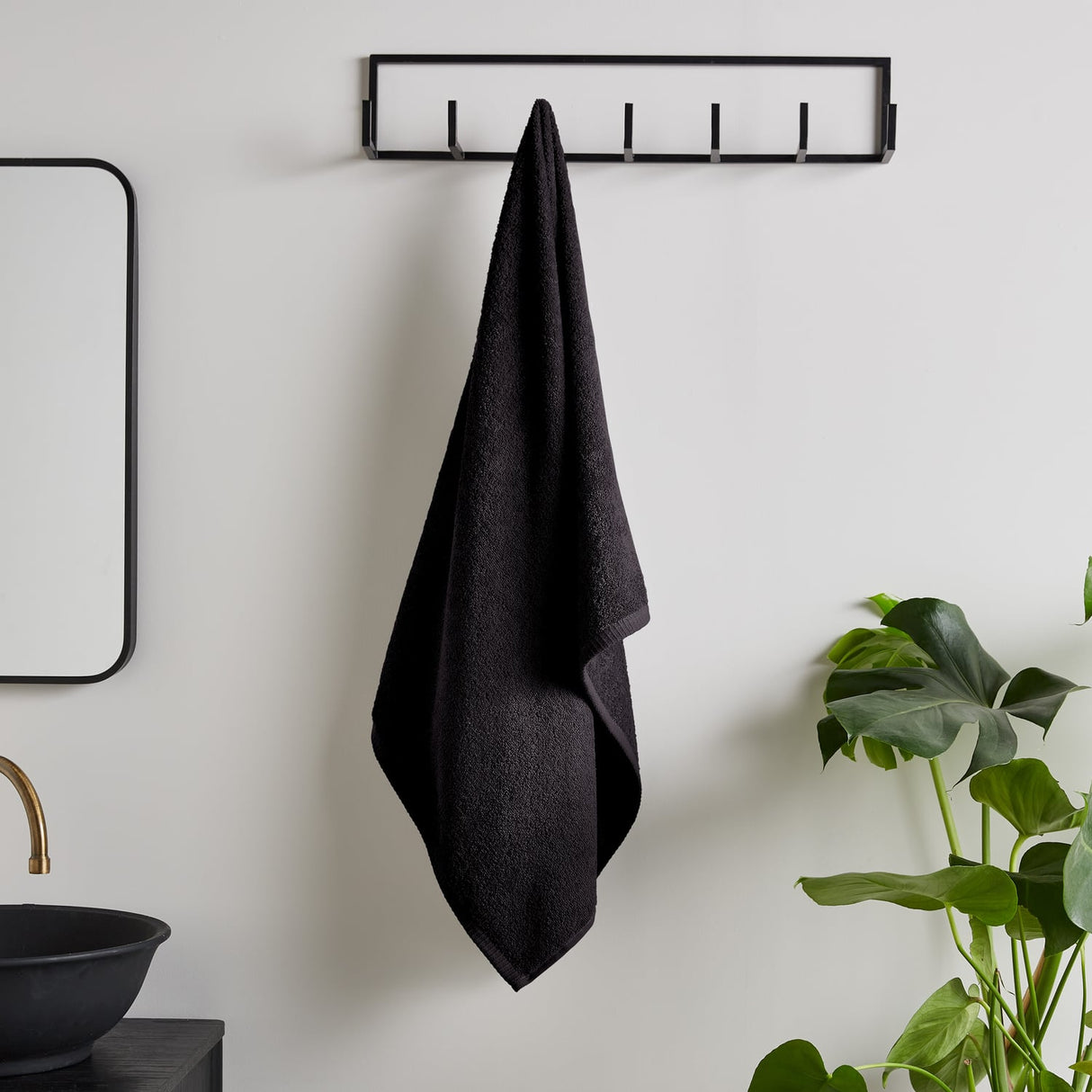 Catherine Lansfield Quick Dry Cotton 8 Piece Towel Bale - Black - Quick Dry Towels Black Towel