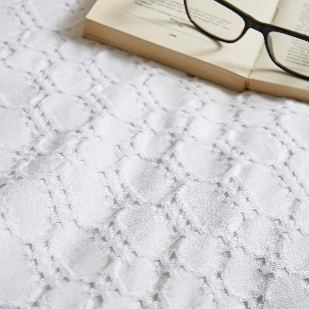 Bianca 180 Thread Count Waffle Cotton Circle Duvet Cover Set with Pillowcase