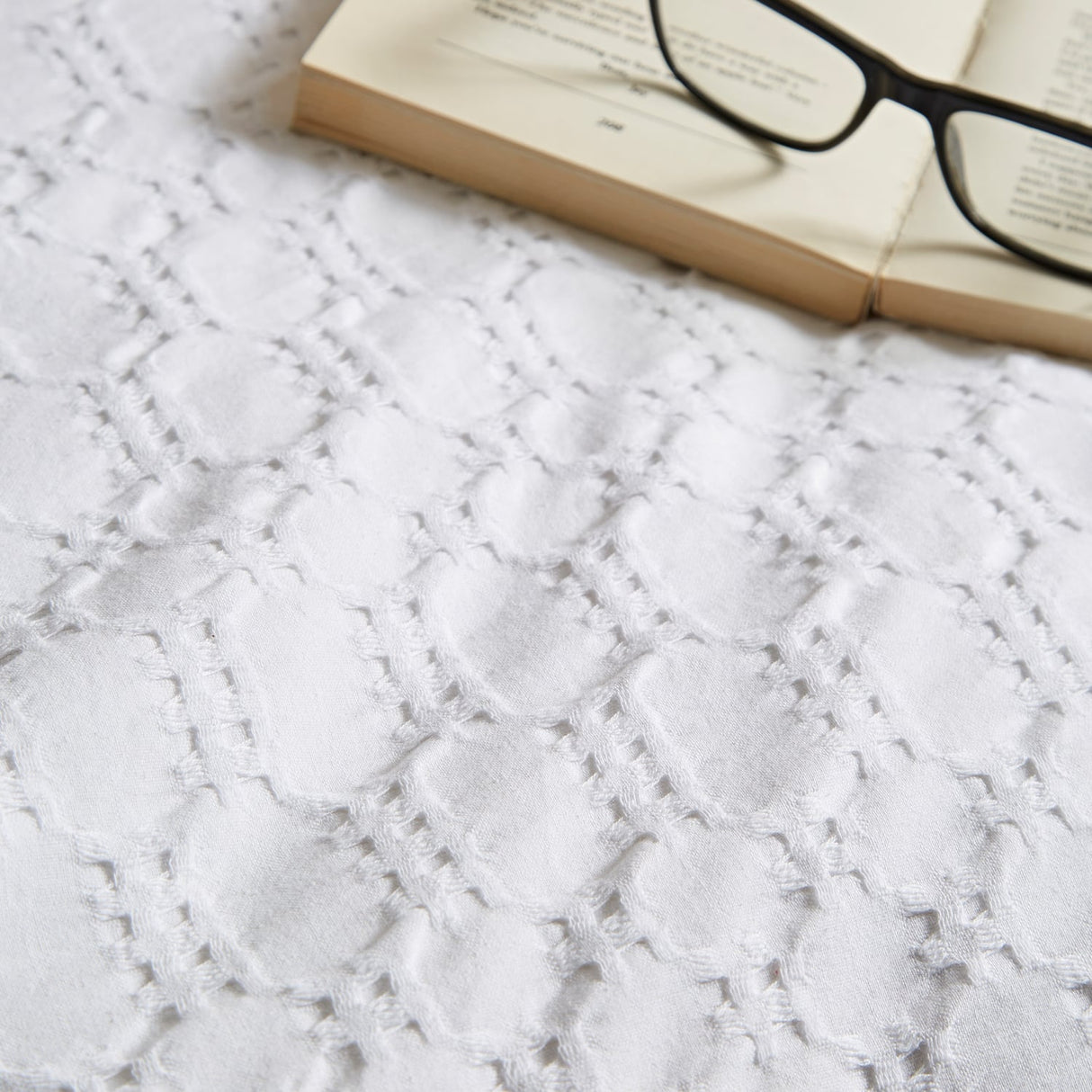 Bianca Fine Linens Waffle Cotton Circle Duvet Cover Set - Waffle Cotton Circle Duvet Set White