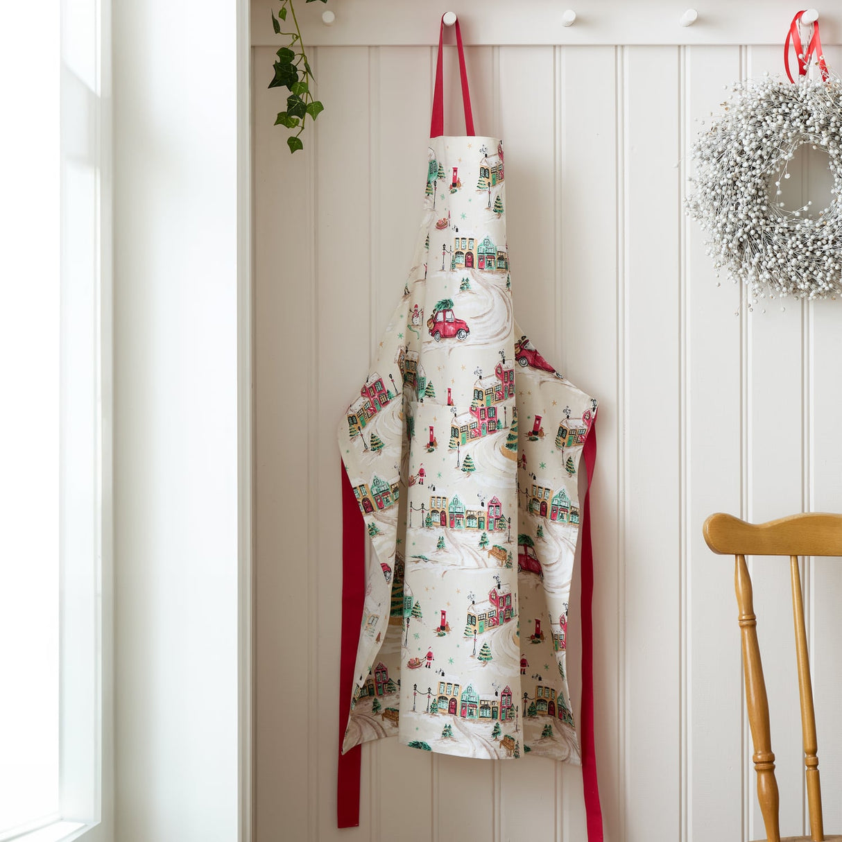 Catherine Lansfield Christmas Town Cotton Apron - Christmas Town Apron