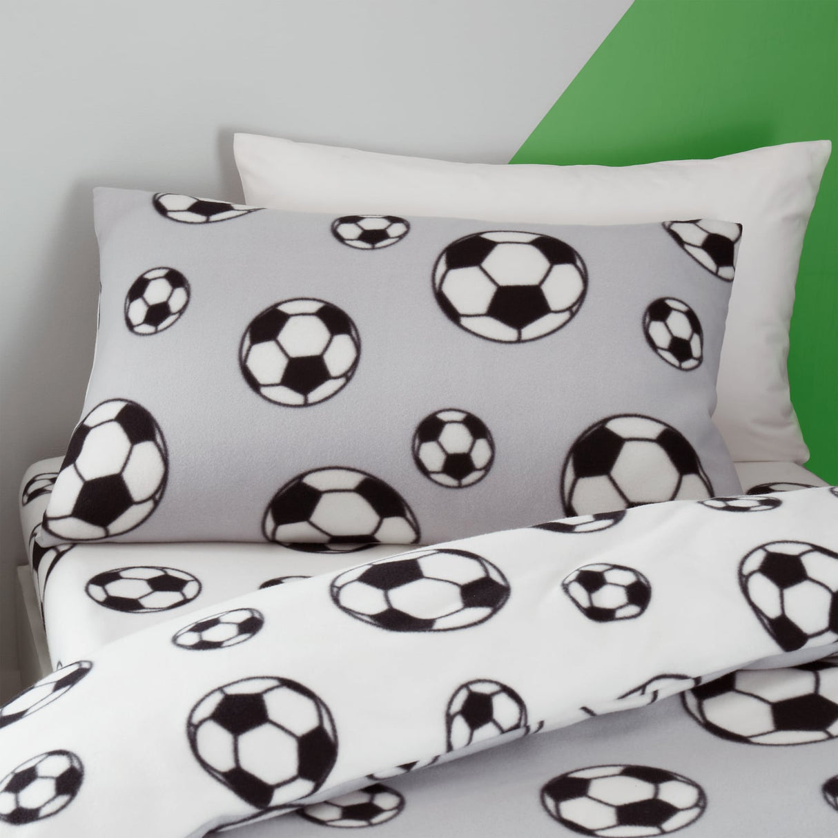 Catherine Lansfield Football Fleece Duvet Cover Set - Football Fleece Duvet Set