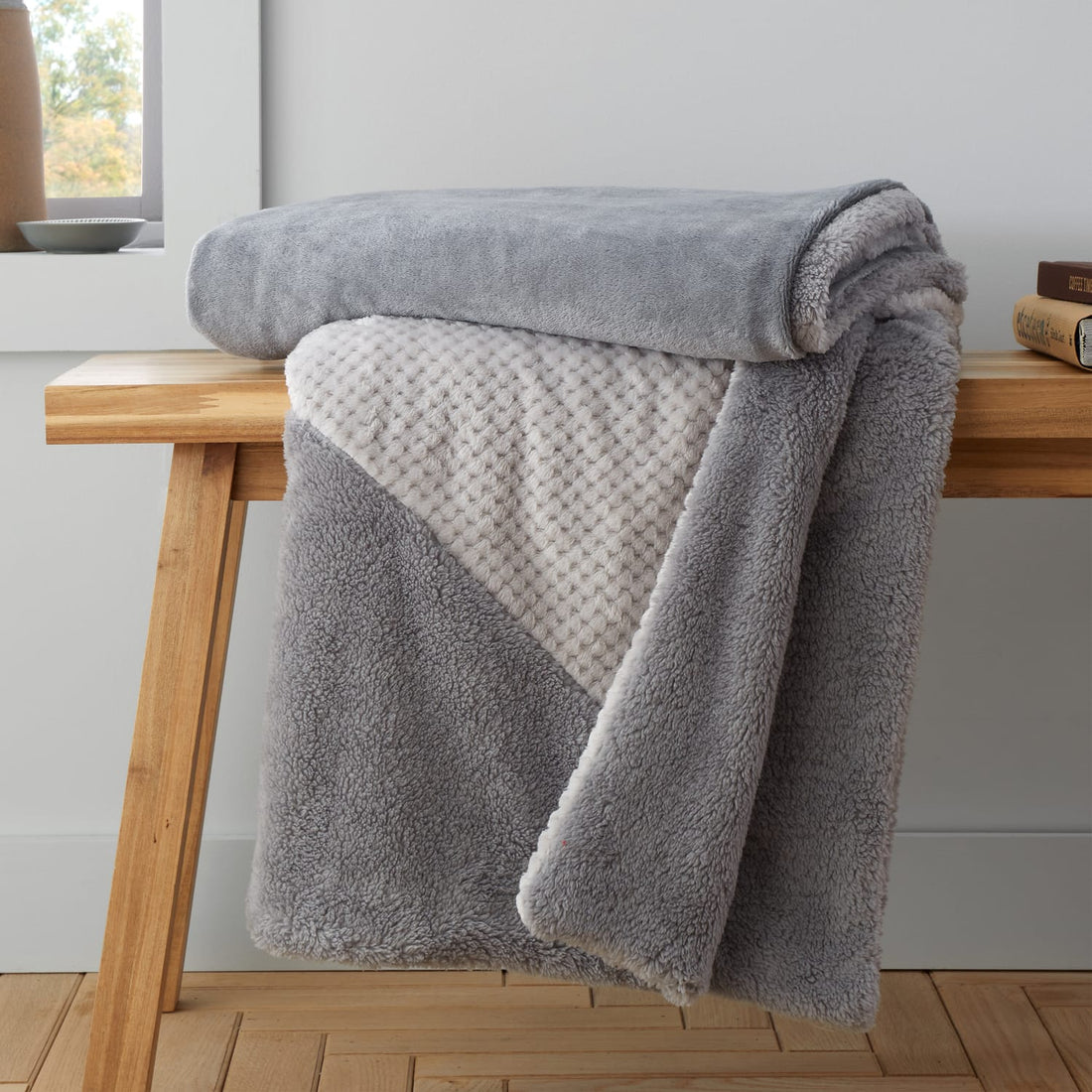 Catherine Lansfield Larsson Geo Cosy Thermal Throw Blanket 130cm x 170cm