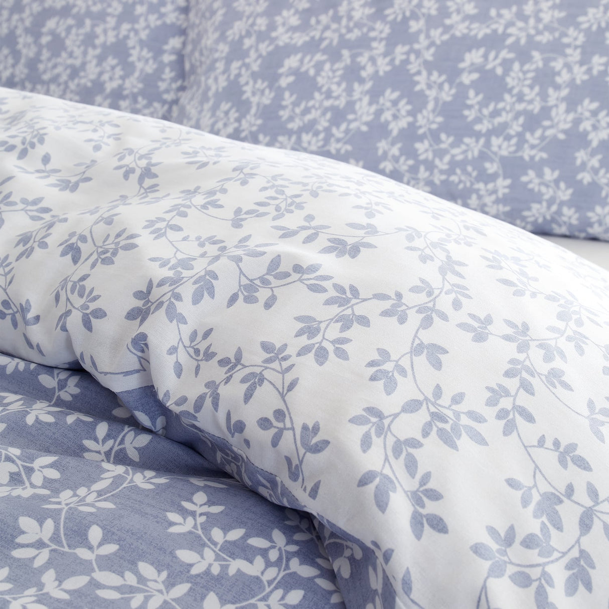 Bianca Fine Linens Shadow Leaves Duvet Cover Set - Shadow Leaves Blue Duvet Set