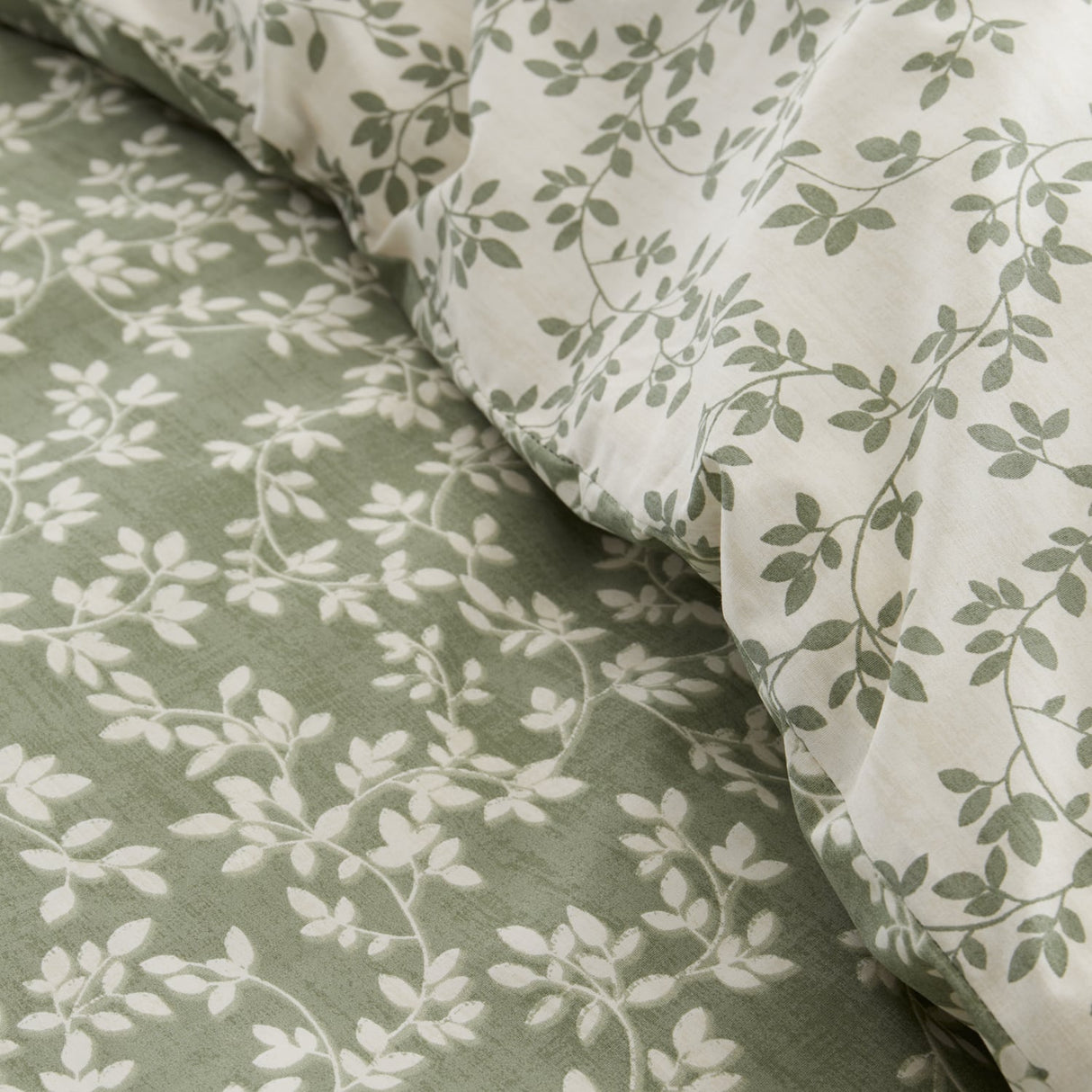 Bianca Fine Linens Shadow Leaves Duvet Cover Set - Shadow Leaves Green Duvet Set