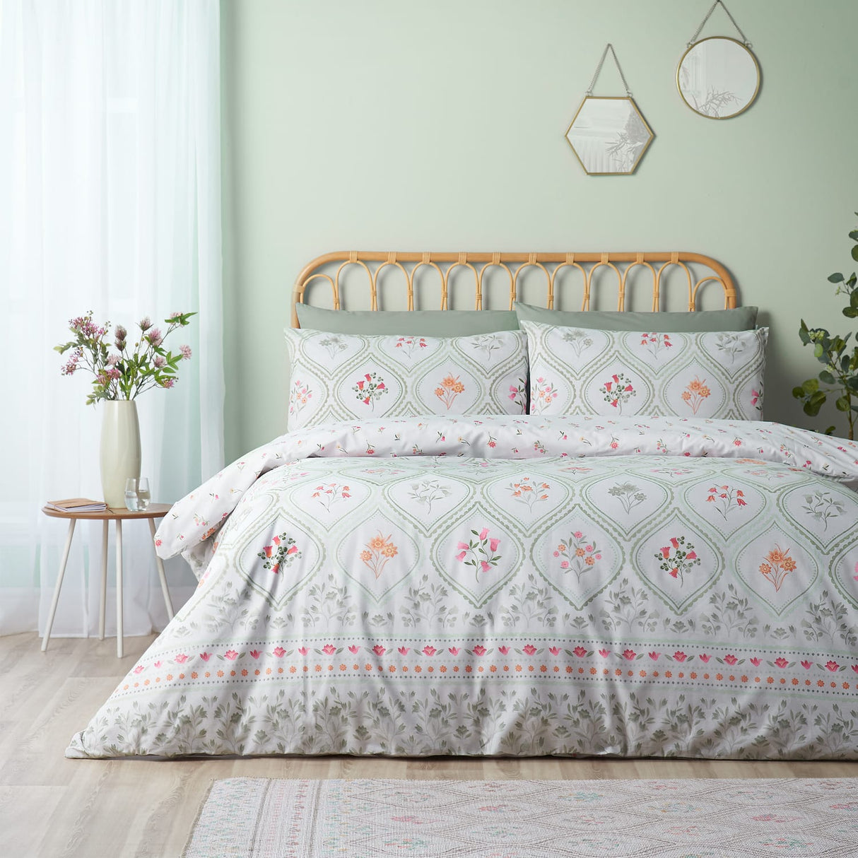 Catherine Lansfield Cameo Floral Soft Green Duvet Cover Bedding Set